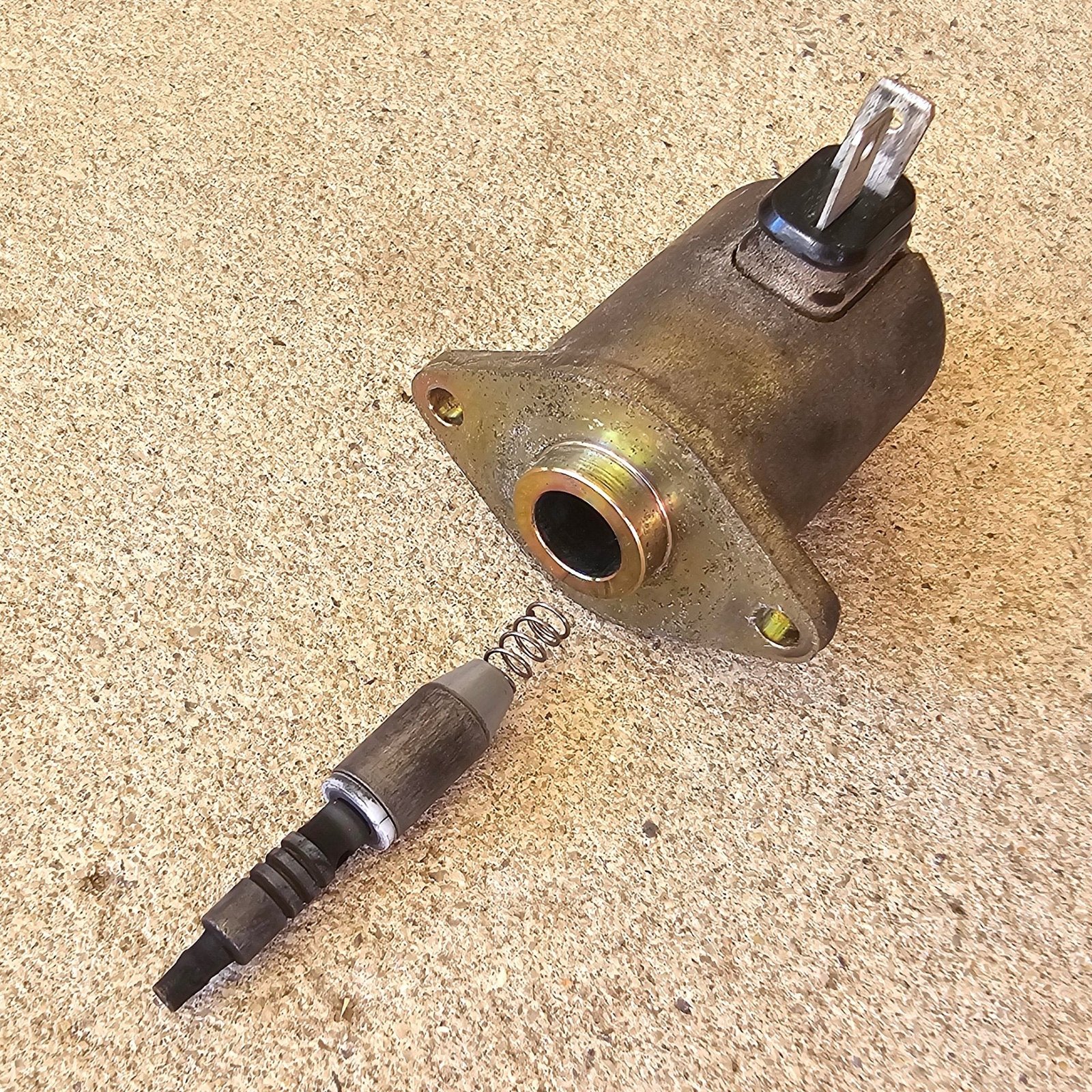 AAC VALVE SPRING for RB30 - Image 2