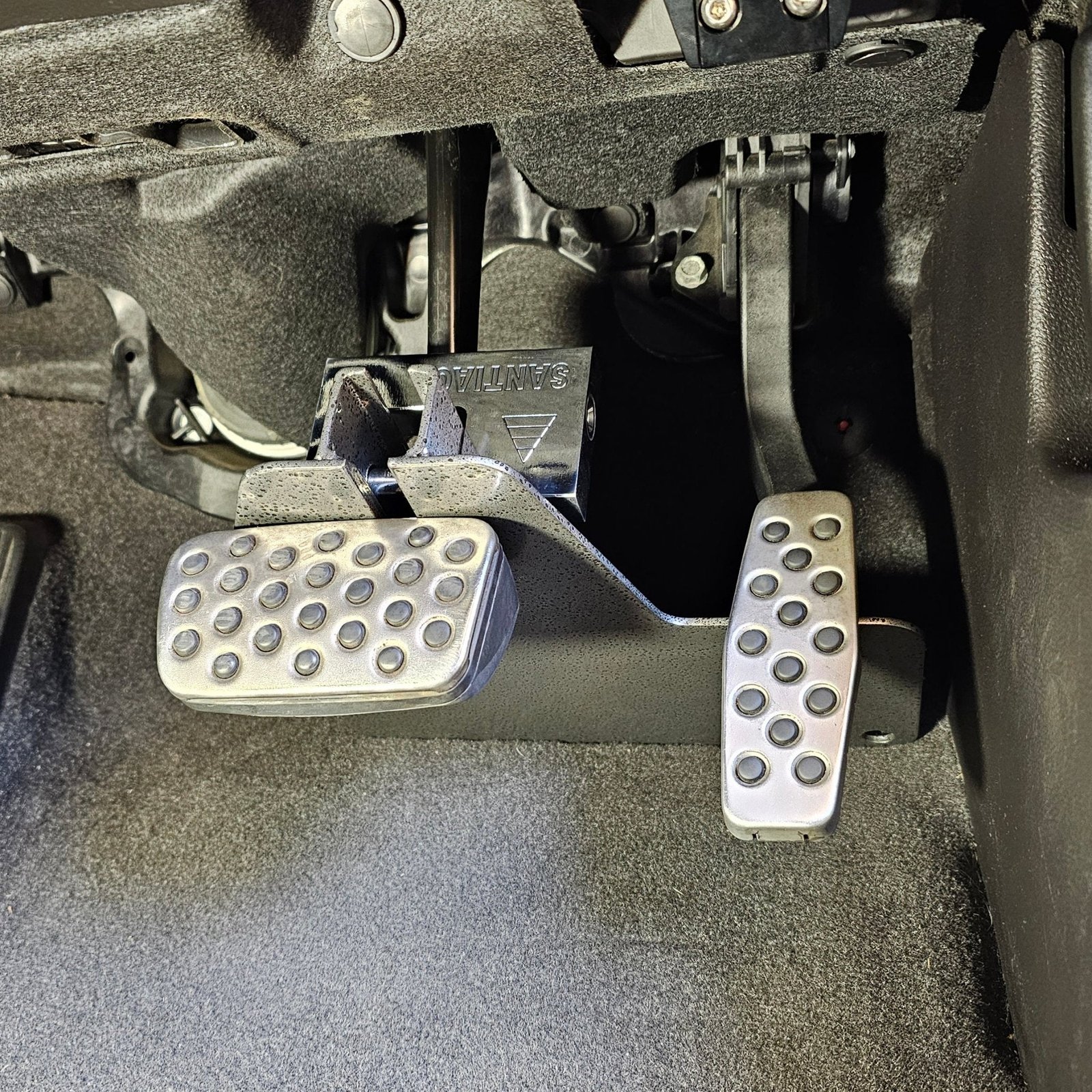 PEDAL LOCK for VF COMMODORES - Image 2